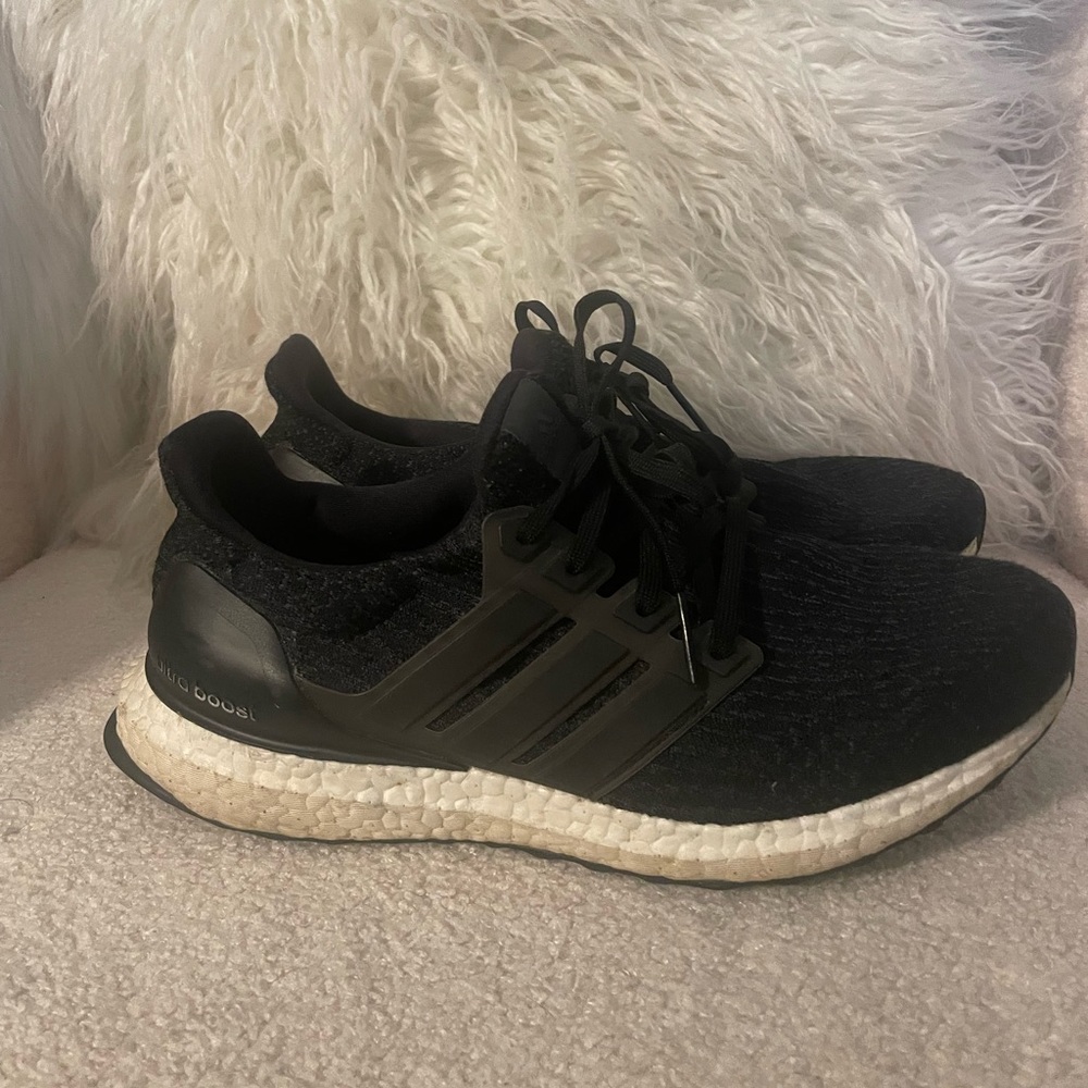 Adidas Ultra Boosts (Black)
